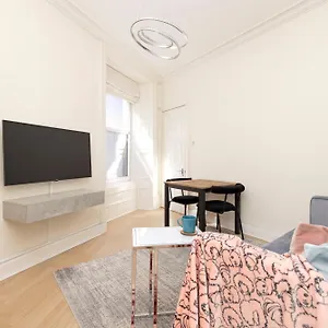 Joivy Modern Flat In City Centre - For Up To 3 Guests Apartment Edinburgh